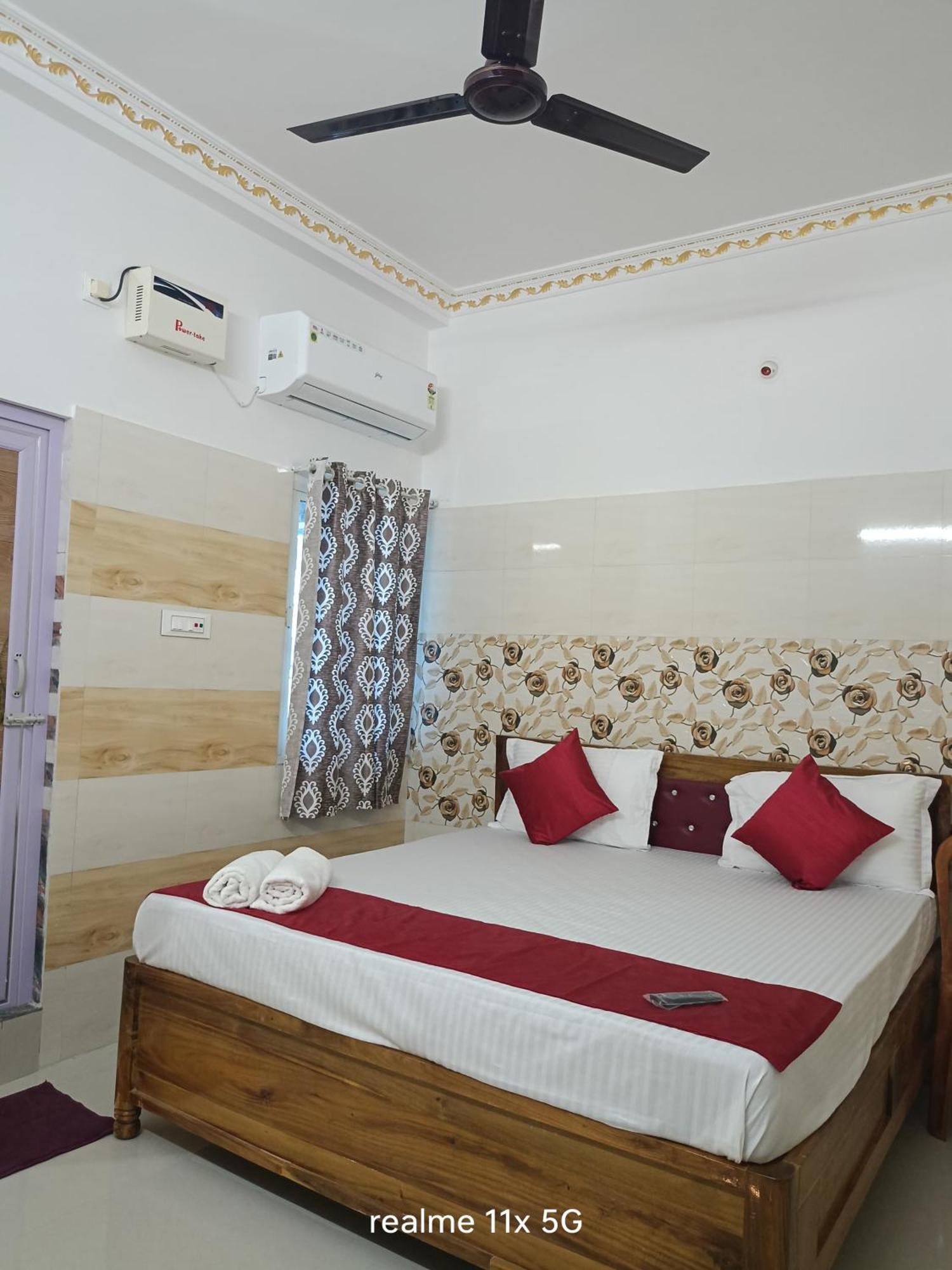 Hotel Trupti Residency ปูรี ภายนอก รูปภาพ